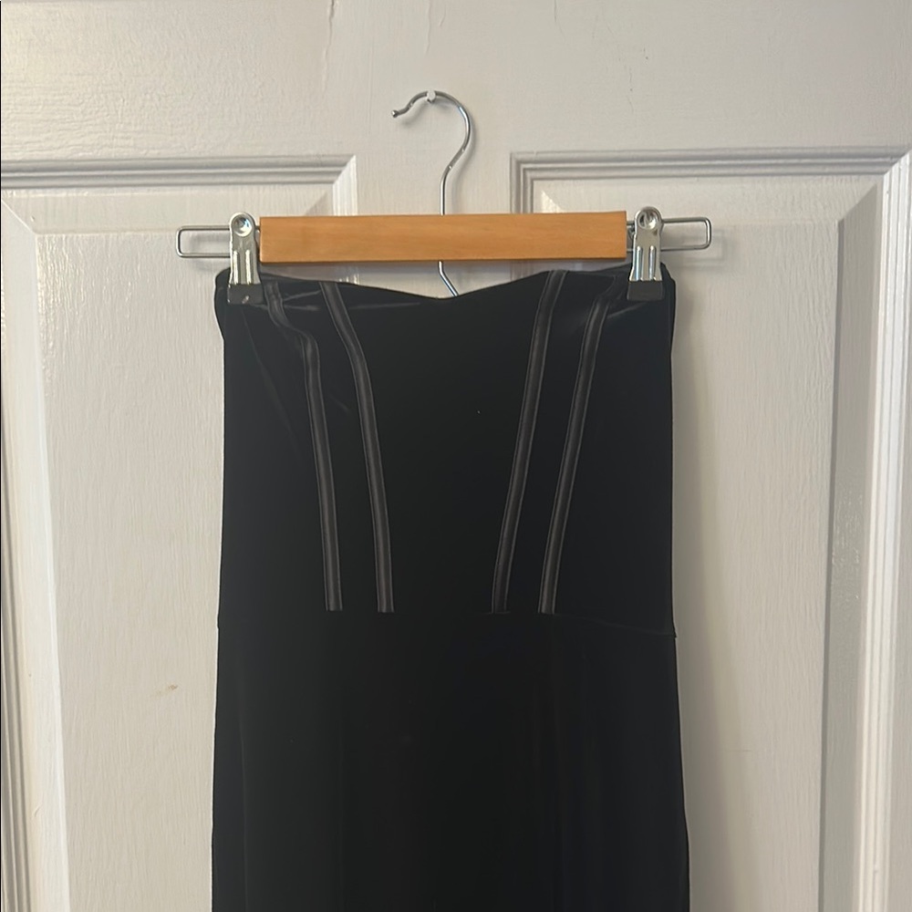 Lulu's Elegant Black Wedding Dress